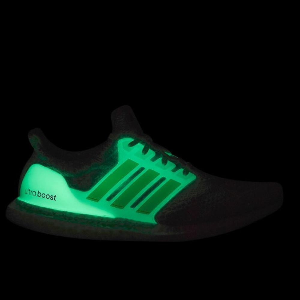 adidas UltraBOOST 5.0 “Glow in the Dark” - Picture 2 of 10